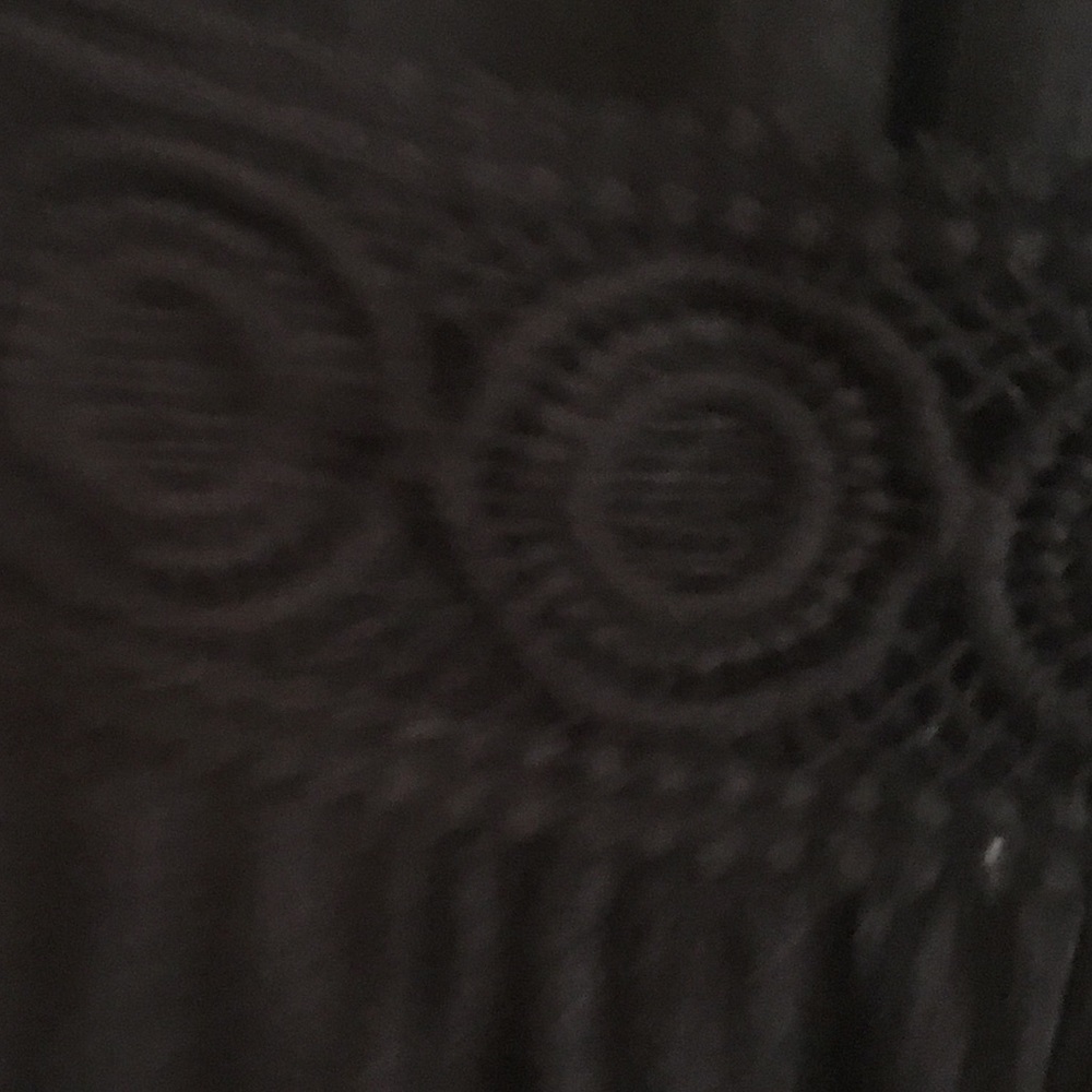 Embroidered blouse - Picture 3 of 7